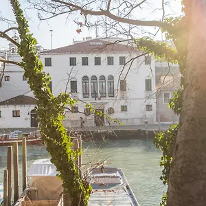 https://casa-santandrea-venice.hotelinveneto.com