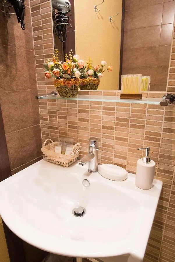 Domus Romantica Guest House