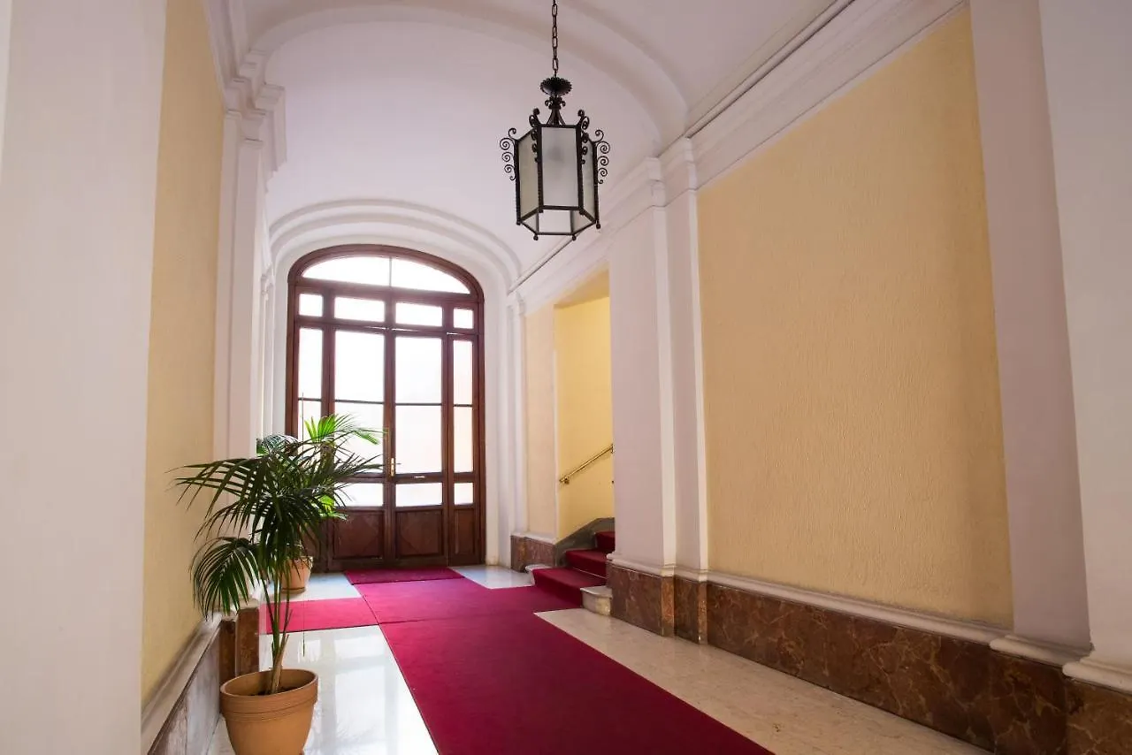 Domus Romantica Guest House 3*, Rome Italy