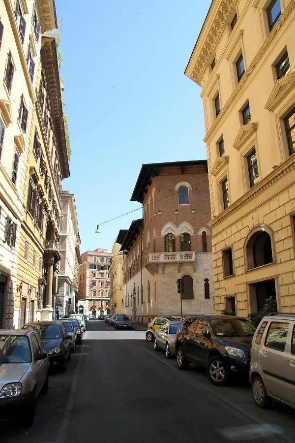 Domus Romantica Guest House  Rome