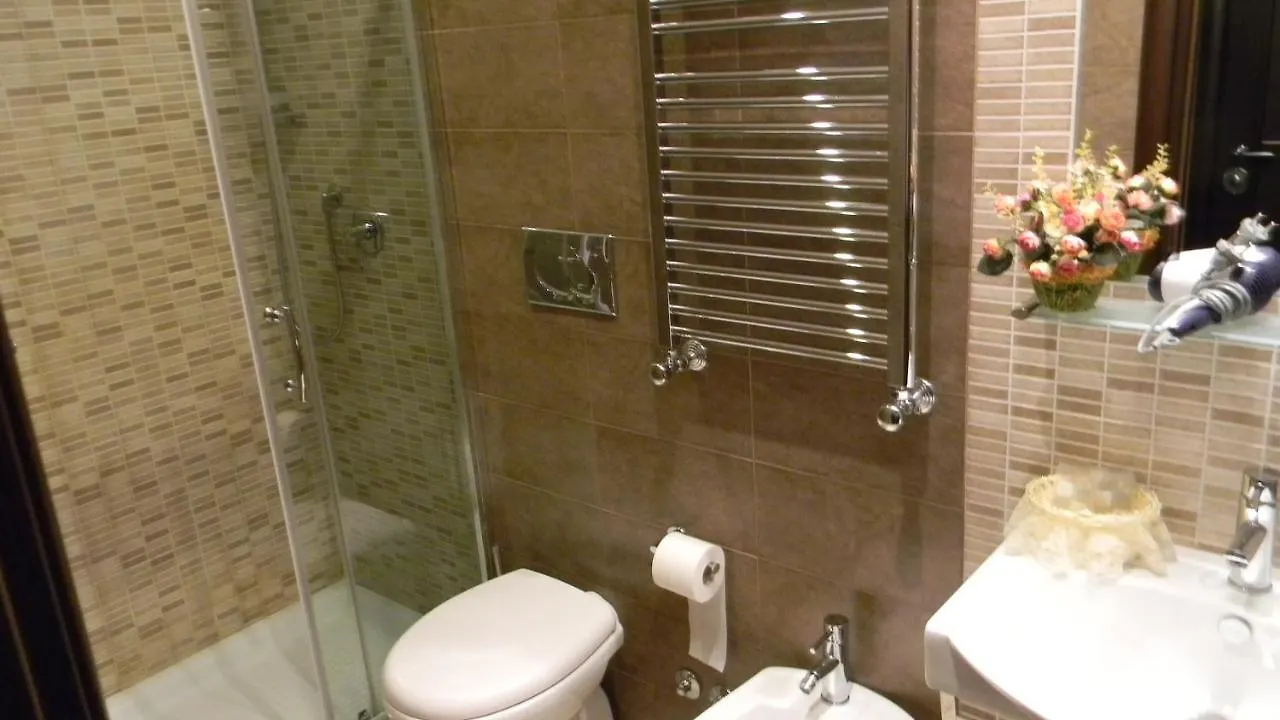 ***  Domus Romantica Guest House Italy