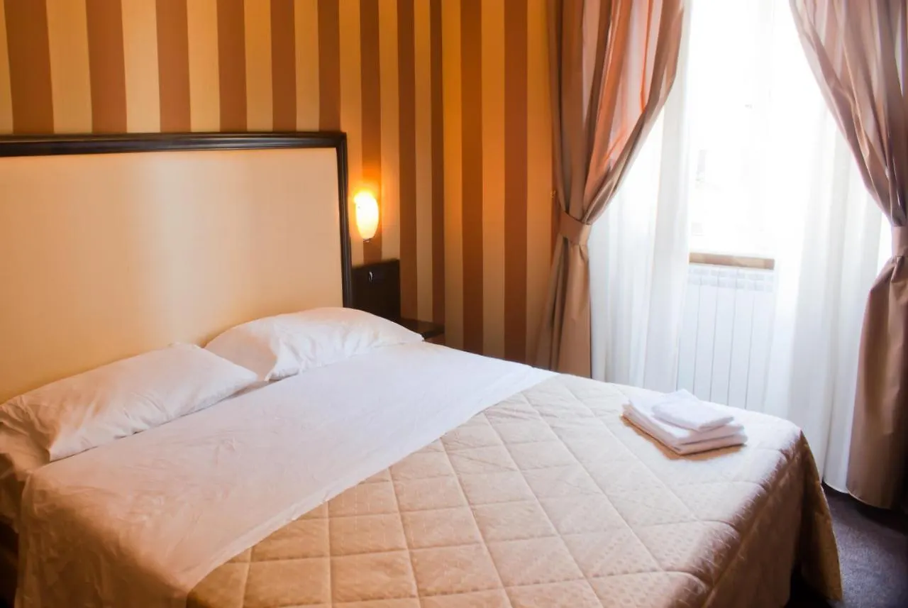 Domus Romantica Guest House  Rome
